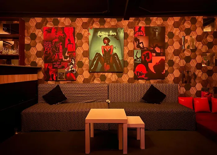 Casa 70 * 부쿠레슈티